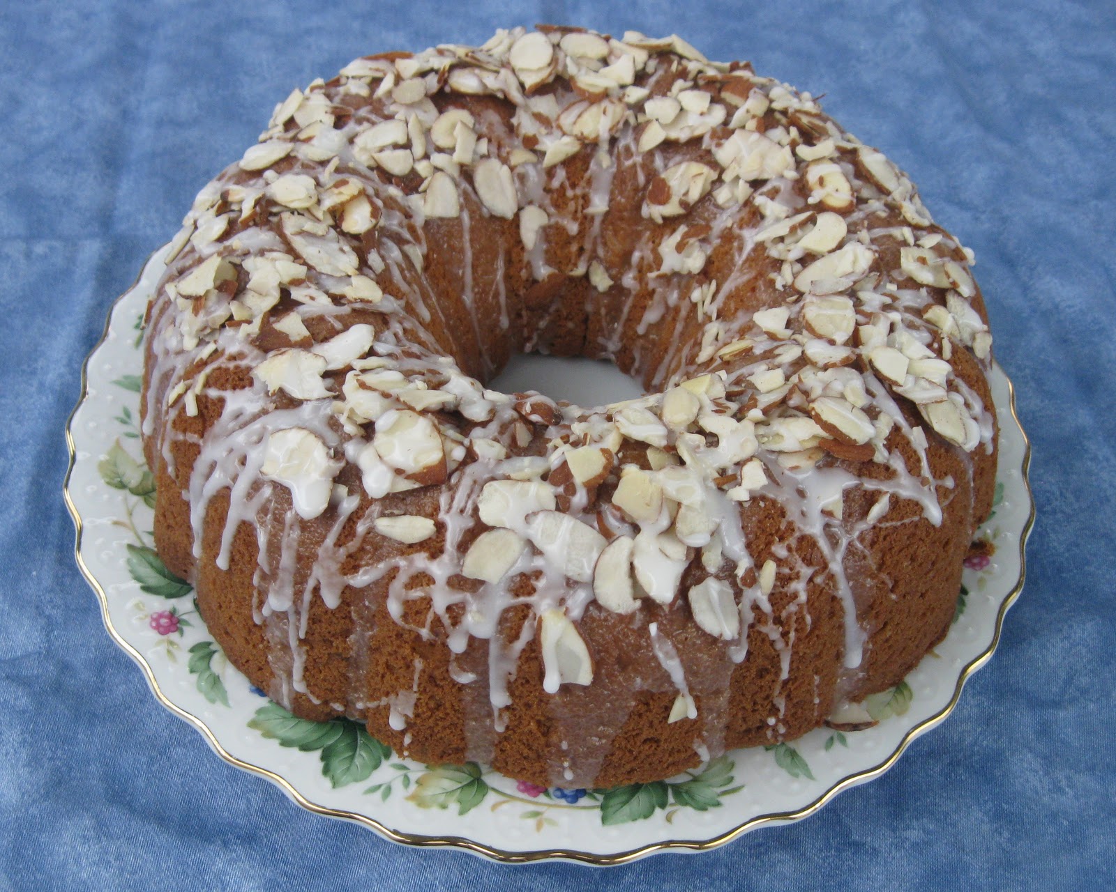 Almond Coffe Cake (600g)